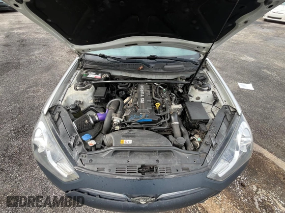 2013 Hyundai Genesis Coupe R-Spec with VIN KMHHT6KD9DU101531, listed as a Copart auction lot 49768125 with 103,932 mi miles and Clean title. Bid and sale history available at DreamBid. Image 7.