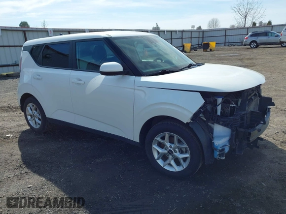 2023 Kia Soul LX with VIN KNDJ23AU7P7861503, listed as a IAAI auction lot 41707980 with 43,028 mi miles. Bid and sale history available at carsss.com. Image 1.