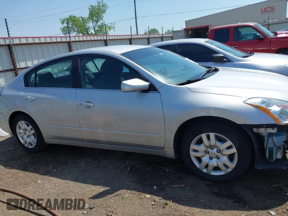 2011 Nissan Altima S with VIN 1N4AL2AP8BN488922, listed as a IAAI auction lot 42037880 with 253,998 mi miles and . Bid and sale history available at carsss.com. Image 14.