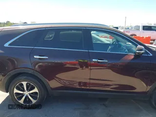 2016 Kia Sorento EX with VIN 5XYPH4A14GG005776, listed as a IAAI auction lot 41839707 with 61,903 mi miles. Bid and sale history available at carsss.com. Image 13.