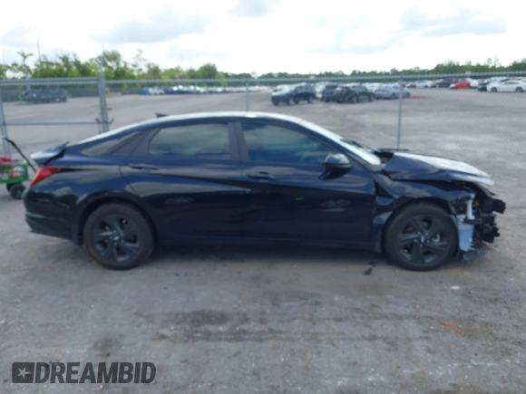 2023 Hyundai Elantra Blue z VIN KMHLM4AJ8PU043144, wystawiony jako IAAI lot #42357892 z przebiegiem 46 026 mil mil oraz . Historia ofert i sprzedaży dostępna na DreamBid. Obrazek 14.
