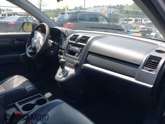 2008 Honda CR-V LX with VIN JHLRE38328C022992, listed as a IAAI auction lot 42519381 with 106,854 mi miles and . Bid and sale history available at DreamBid. Image 5.