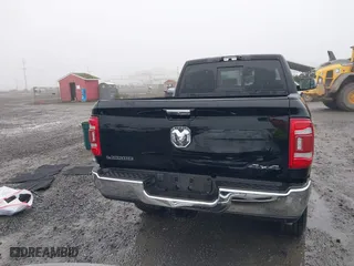 2022 Ram 2500 Laramie with VIN 3C6UR5FL0NG229195, listed as a IAAI auction lot 41254932 with 8,368 mi miles. Bid and sale history available at carsss.com. Image 17.
