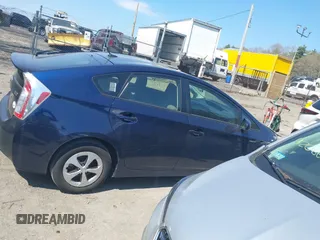 2015 Toyota Prius Four with VIN JTDKN3DU0F1913319, listed as a IAAI auction lot 42071760 with 132,190 mi miles. Bid and sale history available at carsss.com. Image 13.