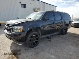 2008 Chevrolet Suburban LTZ z VIN 1GNFC16068R200118, wystawiony jako Copart lot #66506065 z przebiegiem 134 204 mil mil oraz Szkoda całkowita • Salvage title. Historia ofert i sprzedaży dostępna na DreamBid. Obrazek 1.