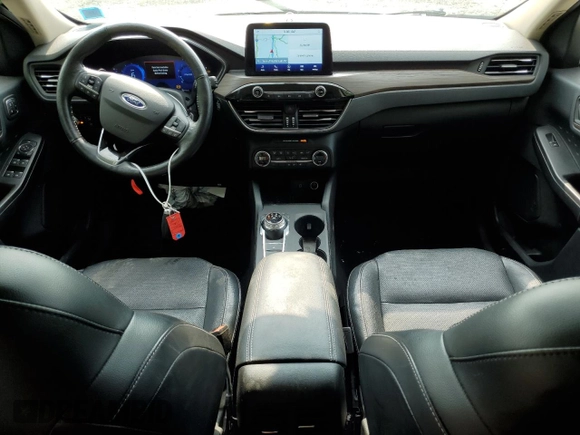 2020 Ford Escape Titanium с VIN 1FMCU9J97LUA20595, выставлен на аукционе Copart как лот 59476745 с пробегом 74 518 миль миль и Списание • Salvage title. История ставок и продаж доступна на DreamBid. Изображение 8.