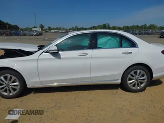 2019 Mercedes-Benz C 300 with VIN 55SWF8EB2KU316763, listed as a IAAI auction lot 42072583 with 61,664 mi miles and . Bid and sale history available at carsss.com. Image 15.