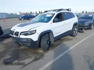 2019 Jeep Cherokee Trailhawk Elite with VIN 1C4PJMBX7KD410612, listed as a IAAI auction lot 41878935 with 55,163 mi miles. Bid and sale history available at carsss.com. Image 18.