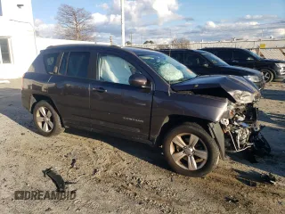 2015 Jeep Compass High Altitude Edition with VIN 1C4NJDEB8FD395566, listed as a Copart auction lot 86682874 with 198,560 mi miles and Salvage Title. Bid and sale history available at carsss.com. Image 4.