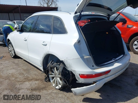 2014 Audi Q5 Premium Plus z VIN WA1LFAFP2EA007145, wystawiony jako IAAI lot #41937027 z przebiegiem 139 418 mil mil oraz . Historia ofert i sprzedaży dostępna na DreamBid. Obrazek 3.