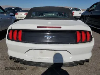 2020 Ford Mustang EcoBoost z VIN 1FATP8UH2L5125876, wystawiony jako Copart lot #44816225 z przebiegiem 68 002 mil mil oraz Szkoda całkowita • Salvage title. Historia ofert i sprzedaży dostępna na DreamBid. Obrazek 6.