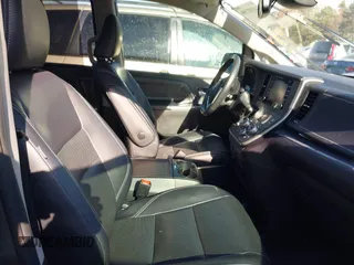 2020 Toyota Sienna SE with VIN 5TDXZ3DC8LS039639, listed as a IAAI auction lot 41107396 with 69,102 mi miles. Bid and sale history available at carsss.com. Image 5.