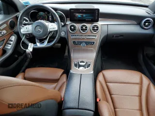 2019 Mercedes-Benz C 300 with VIN 55SWF8EB6KU292709, listed as a Copart auction lot 52103135 with 101,418 mi miles and Salvage Title. Bid and sale history available at DreamBid. Image 8.