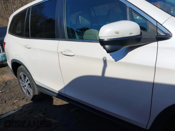 2016 Honda Pilot EX-L with VIN 5FNYF6H50GB073384, listed as a IAAI auction lot 41639667 with 99,267 mi miles. Bid and sale history available at carsss.com. Image 13.