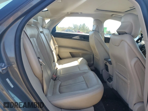 2017 Lincoln MKZ Reserve z VIN 3LN6L5F98HR654644, wystawiony jako Copart lot #52535245 z przebiegiem 135 828 mil mil oraz Szkoda całkowita • Salvage title. Historia ofert i sprzedaży dostępna na DreamBid. Obrazek 10.