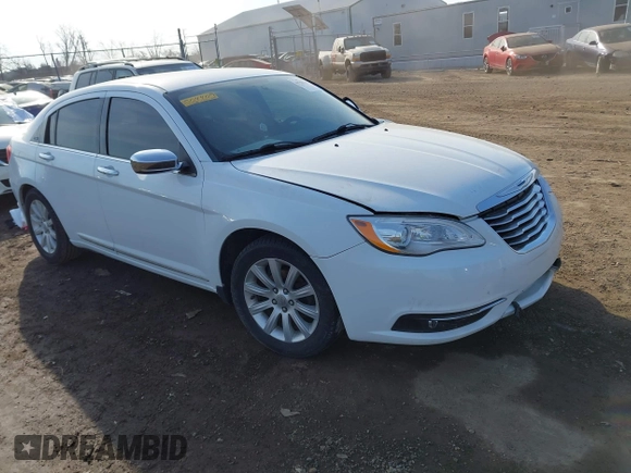 2013 Chrysler 200 Limited with VIN 1C3CCBCG9DN504407, listed as a IAAI auction lot 41790307 with 152,461 mi miles. Bid and sale history available at carsss.com. Image 1.