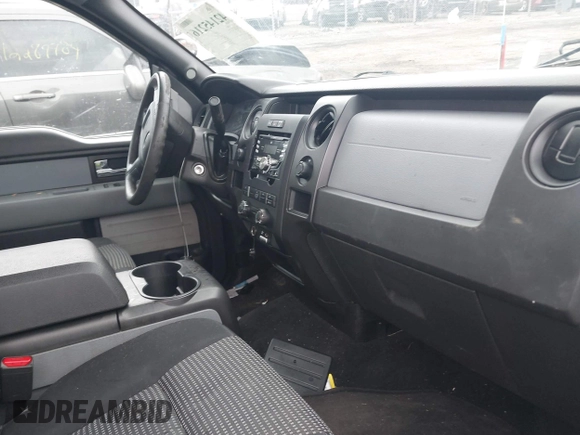 2014 Ford F-150 XL z VIN 1FTFX1EF1EFA57658, wystawiony jako IAAI lot #42145216 z przebiegiem 116 272 mil mil oraz . Historia ofert i sprzedaży dostępna na DreamBid. Obrazek 5.