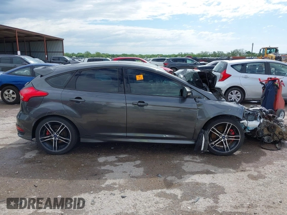 2017 Ford Focus ST with VIN 1FADP3L94HL244274, listed as a IAAI auction lot 42048924 with Not Provided miles and . Bid and sale history available at carsss.com. Image 14.