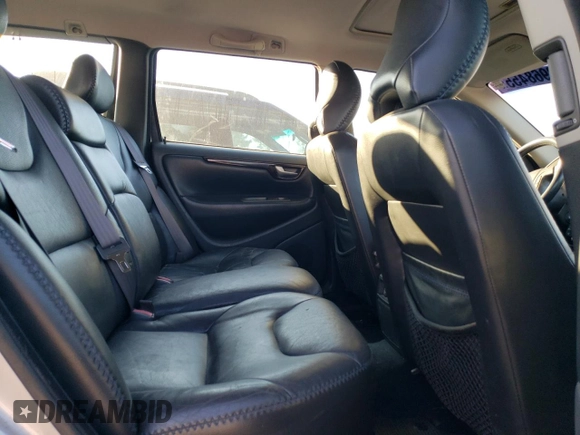 2001 Volvo V70 with VIN YV1SZ58D711042982, listed as a Copart auction lot 52968455 with 251,641 mi miles and Clean Title. Bid and sale history available at carsss.com. Image 10.