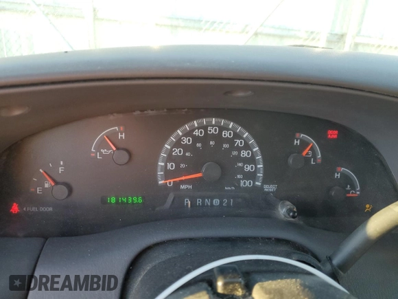 2000 Ford F-150 with VIN 1FTRX17W8YKB11043, listed as a Copart auction lot 77390664 with 181,439 mi miles and Salvage Title. Bid and sale history available at DreamBid. Image 9.