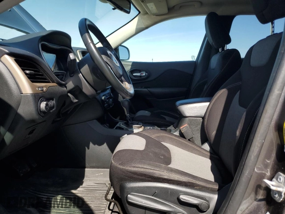 2014 Jeep Cherokee Latitude with VIN 1C4PJLCB2EW245753, listed as a Copart auction lot 49452985 with 106,240 mi miles and Salvage Title. Bid and sale history available at carsss.com. Image 7.
