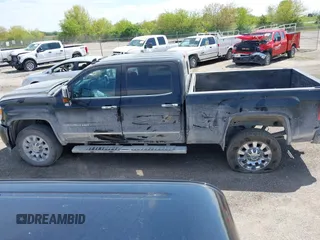 2016 GMC Sierra 2500HD Denali with VIN 1GT12UEG5GF307263, listed as a IAAI auction lot 42214245 with 129,895 mi miles and . Bid and sale history available at DreamBid. Image 14.
