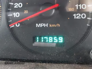2000 Jeep Grand Cherokee Laredo with VIN 1J4GW48S4YC256978, listed as a IAAI auction lot 40652709 with 117,859 mi miles and . Bid and sale history available at DreamBid. Image 7.