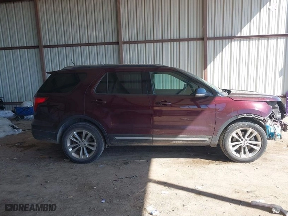 2018 Ford Explorer XLT with VIN 1FM5K7D83JGA25035, listed as a IAAI auction lot 41619037 with 65,605 mi miles. Bid and sale history available at carsss.com. Image 14.