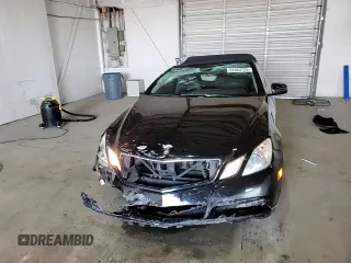 2013 Mercedes-Benz E 350 with VIN WDDKK5KF0DF214786, listed as a Copart auction lot 52063725 with 215,760 mi miles and Salvage title. Bid and sale history available at DreamBid. Image 10.