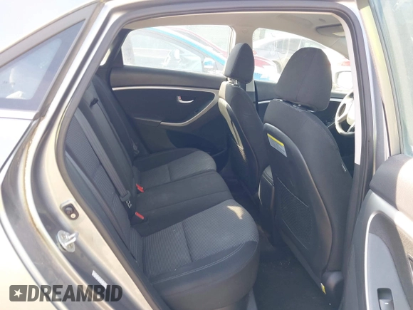 2017 Hyundai Elantra с VIN KMHD35LH6HU372210, выставлен на аукционе IAAI как лот 42251992 с пробегом 110 331 миль миль и . История ставок и продаж доступна на DreamBid. Изображение 8.