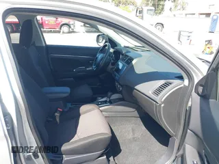 2019 Mitsubishi Outlander SE with VIN JA4AP4AU3KU021343, listed as a IAAI auction lot 42496332 with 59,566 mi miles and . Bid and sale history available at DreamBid. Image 5.