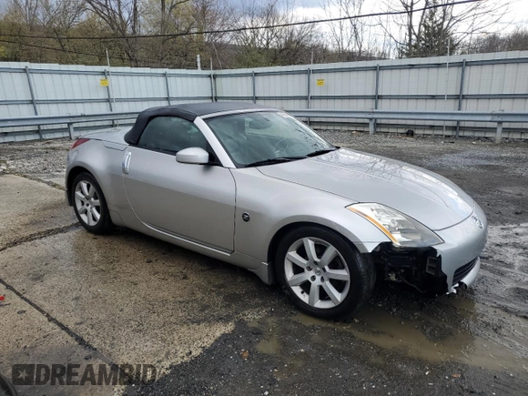 2004 Nissan 350Z Enthusiast z VIN JN1AZ36A54T015600, wystawiony jako Copart lot #53322995 z przebiegiem 114 850 mil mil oraz Czysty tytuł • Clean title. Historia ofert i sprzedaży dostępna na DreamBid. Obrazek 4.