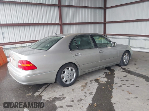 2001 Lexus LS 430 z VIN JTHBN30F710007446, wystawiony jako IAAI lot #42219047 z przebiegiem Nie podano mil oraz . Historia ofert i sprzedaży dostępna na DreamBid. Obrazek 4.