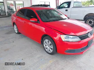 2014 Volkswagen Jetta SE z VIN 3VWD17AJ5EM368612, wystawiony jako IAAI lot #42311469 z przebiegiem 128 487 mil mil oraz . Historia ofert i sprzedaży dostępna na DreamBid. Obrazek 1.