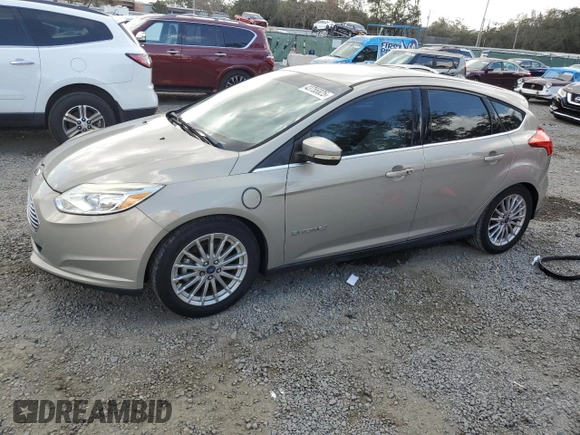 2015 Ford Focus Electric with VIN 1FADP3R45FL227962, listed as a Copart auction lot 43755825 with 70,490 mi miles and Clean title. Bid and sale history available at DreamBid. Image 1.