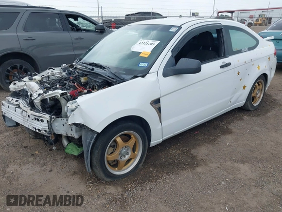 2008 Ford Focus SE z VIN 1FAHP33N68W227957, wystawiony jako IAAI lot #42321209 z przebiegiem Nie podano mil oraz . Historia ofert i sprzedaży dostępna na DreamBid. Obrazek 22.