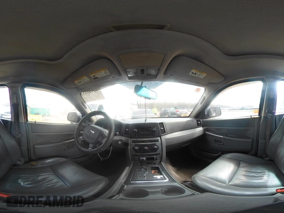 2007 Jeep Grand Cherokee Laredo with VIN 1J8HR48P77C570936, listed as a IAAI auction lot 41945531 with 200,821 mi miles. Bid and sale history available at carsss.com. Image 18.