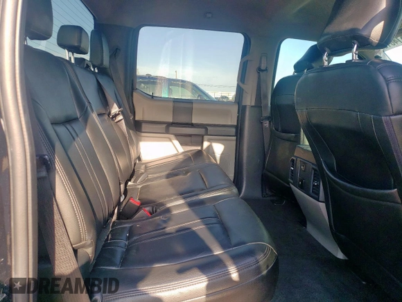 2017 Ford F-150 XL z VIN 1FTEW1CP1HKE12835, wystawiony jako Copart lot #55514815 z przebiegiem 121 601 mil mil oraz Czysty tytuł • Clean title. Historia ofert i sprzedaży dostępna na DreamBid. Obrazek 10.