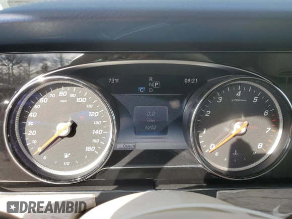 2018 Mercedes-Benz E-Class E 400 with VIN WDD1K6GBXJF065418, listed as a Copart auction lot 71732944 with 5,252 mi miles and Salvage Title. Bid and sale history available at carsss.com. Image 9.