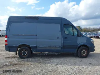 2018 Mercedes-Benz Sprinter Cargo Van Worker with VIN WD3PE7CD7JP637865, listed as a IAAI auction lot 41027131 with 112,009 mi miles. Bid and sale history available at carsss.com. Image 14.