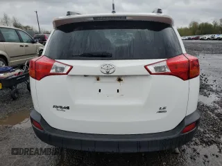 2015 Toyota RAV4 LE with VIN JTMBFREV3FD098619, listed as a Copart auction lot 52030325 with 296,877 mi miles and Clean Title. Bid and sale history available at carsss.com. Image 6.