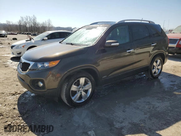 2012 Kia Sorento EX with VIN 5XYKUDA22CG201112, listed as a Copart auction lot 48316305 with 181,177 mi miles and Salvage Title. Bid and sale history available at carsss.com. Image 1.