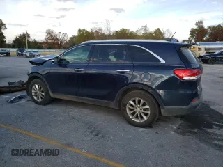2016 Kia Sorento LX with VIN 5XYPG4A30GG169384, listed as a Copart auction lot 77208264 with 300,050 mi miles and Salvage Title. Bid and sale history available at carsss.com. Image 2.