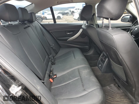2013 BMW 3 Series 328i xDrive с VIN WBA3B3C52DJ698379, выставлен на аукционе Copart как лот 59666735 с пробегом 115 793 миль миль и Чистый • Clean title. История ставок и продаж доступна на DreamBid. Изображение 10.