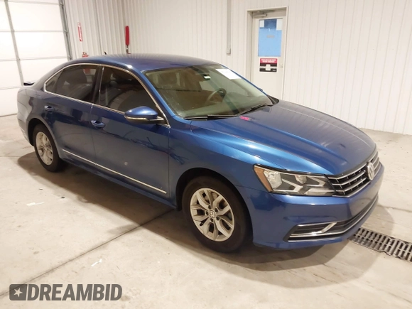 2017 Volkswagen Passat S z VIN 1VWAT7A38HC013602, wystawiony jako IAAI lot #41218616 z przebiegiem 77 497 mil mil oraz . Historia ofert i sprzedaży dostępna na DreamBid. Obrazek 1.