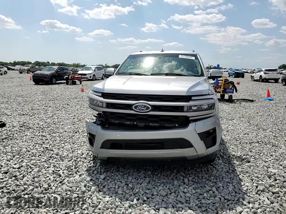 2022 Ford Expedition XLT с VIN 1FMJU1HT2NEA02481, выставлен на аукционе Copart как лот 53786905 с пробегом 46 987 миль миль и Списание • Salvage title. История ставок и продаж доступна на DreamBid. Изображение 14.