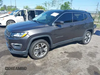 2018 Jeep Compass Limited with VIN 3C4NJDCB8JT284845, listed as a IAAI auction lot 42049290 with 59,210 mi miles and . Bid and sale history available at carsss.com. Image 2.