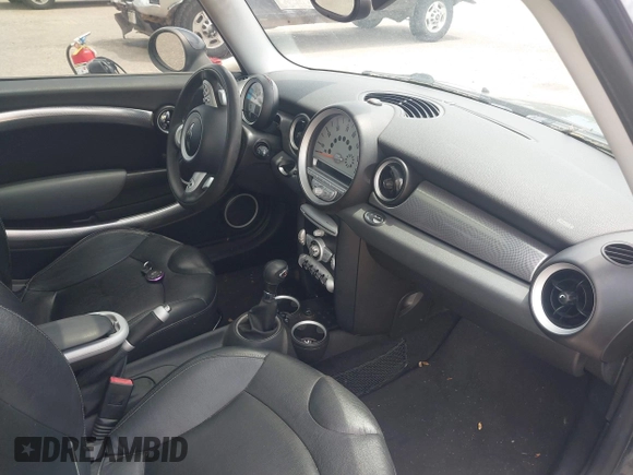 2008 MINI Hardtop S with VIN WMWMF73528TV34513, listed as a IAAI auction lot 42505556 with 72,848 mi miles and . Bid and sale history available at DreamBid. Image 5.