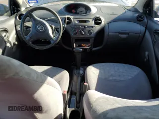 2003 Toyota ECHO z VIN JTDBT123730290139, wystawiony jako Copart lot #89175235 z przebiegiem 59 167 mil mil oraz Szkoda całkowita • Salvage title. Historia ofert i sprzedaży dostępna na DreamBid. Obrazek 8.