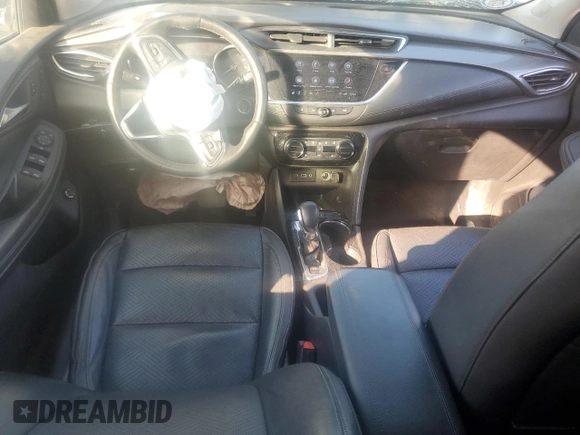 2021 Buick Encore GX Essence z VIN KL4MMFSL0MB179306, wystawiony jako Copart lot #87727245 z przebiegiem 70 332 mil mil oraz Nie do naprawy • Non repairable. Historia ofert i sprzedaży dostępna na DreamBid. Obrazek 8.